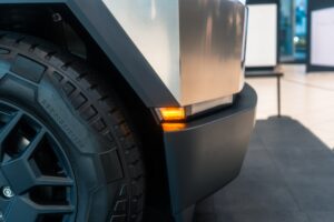 Tesla Cybertruck detalje i udstillingslokale